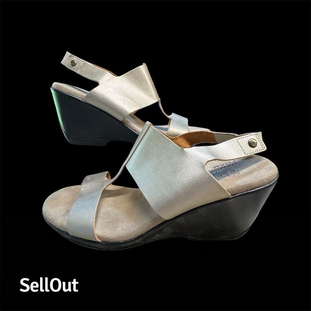LifeStride Women's EUC Gold Wedge Sandals with‎ Memory Foam Insole 9W